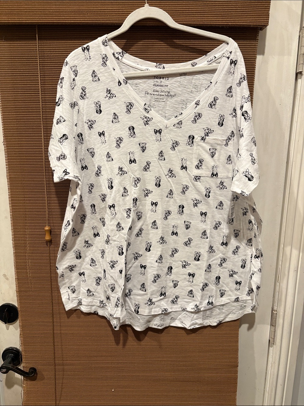 torrid White V-Neck Pocket Tee with Black Puppy Sketches